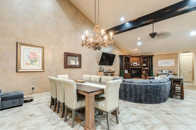 8 Tuscan Villas Circle, Lubbock, TX 79423