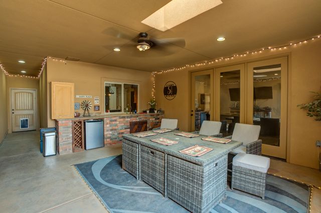8 Tuscan Villas Circle, Lubbock, TX 79423