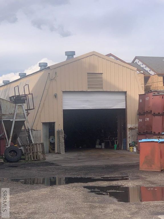 Image 12 of property listing at 164 W 1st N, Rexburg, ID 83440