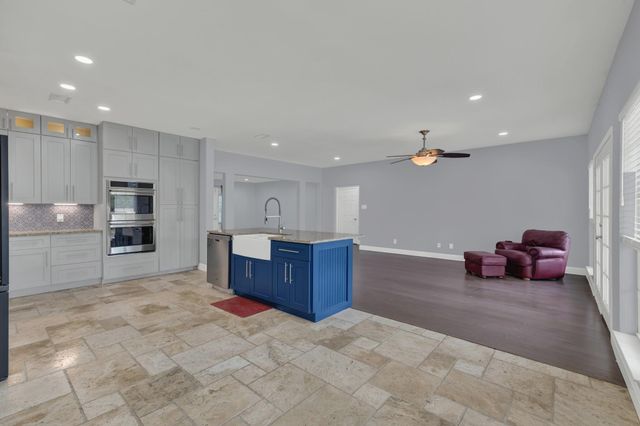 2131 Fm 484, Canyon Lake, TX 78133