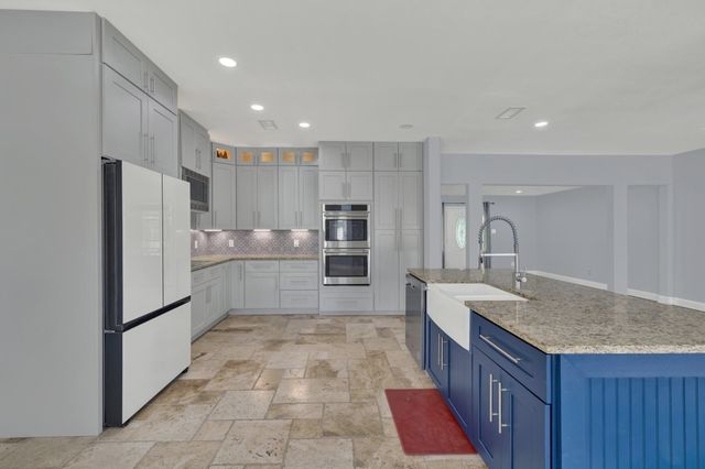 2131 Fm 484, Canyon Lake, TX 78133