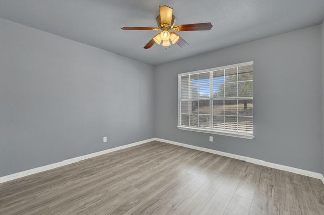 2131 Fm 484, Canyon Lake, TX 78133