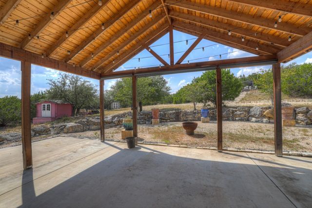 2131 Fm 484, Canyon Lake, TX 78133