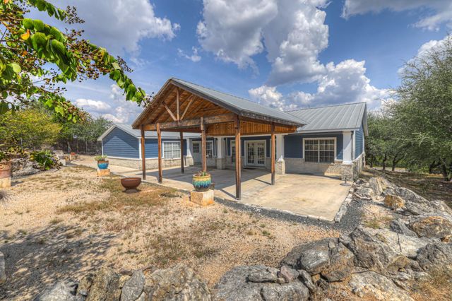 2131 Fm 484, Canyon Lake, TX 78133