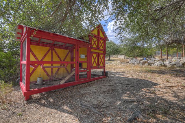 2131 Fm 484, Canyon Lake, TX 78133