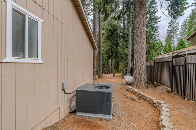 15701 Happie Lou Ln, Pioneer, CA 95666