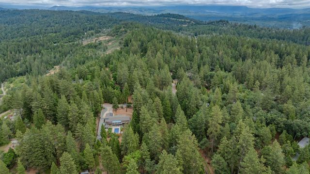 15701 Happie Lou Ln, Pioneer, CA 95666