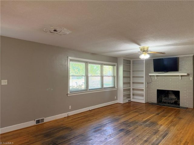 2975 Bellaire Circle, Walkertown, NC 27051