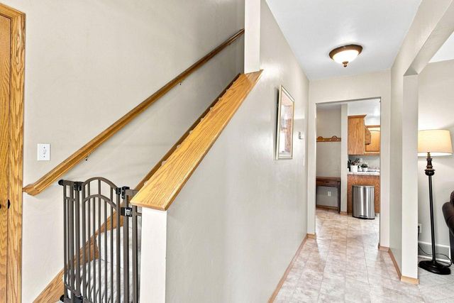542 HIGHLAND MEADOW TRAIL, Pulaski, WI 54162