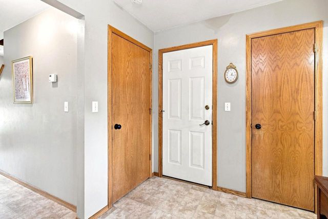 542 HIGHLAND MEADOW TRAIL, Pulaski, WI 54162