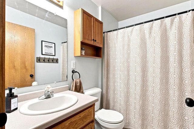 542 HIGHLAND MEADOW TRAIL, Pulaski, WI 54162