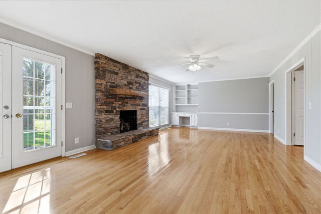 751 Harden St, Gallatin, TN 37066