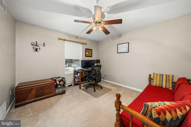 3 PARSONS RD, Landenberg, PA 19350