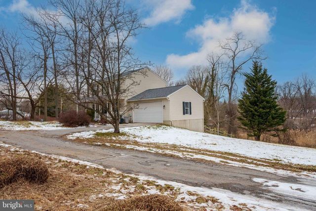 3 PARSONS RD, Landenberg, PA 19350