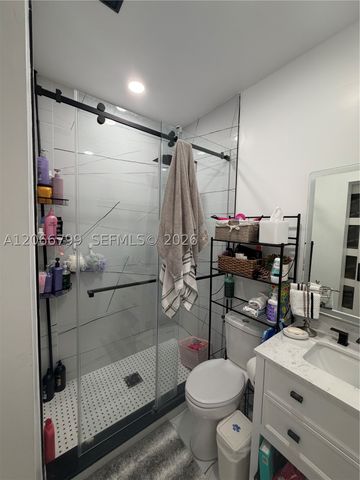 8208 SW 166th Pl, Miami, FL 33193