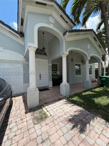 8208 SW 166th Pl, Miami, FL 33193