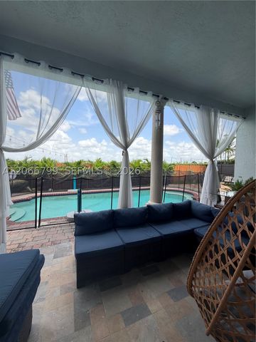 8208 SW 166th Pl, Miami, FL 33193