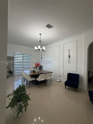 8208 SW 166th Pl, Miami, FL 33193