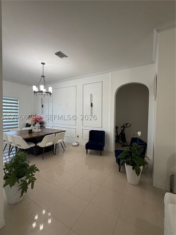 8208 SW 166th Pl, Miami, FL 33193