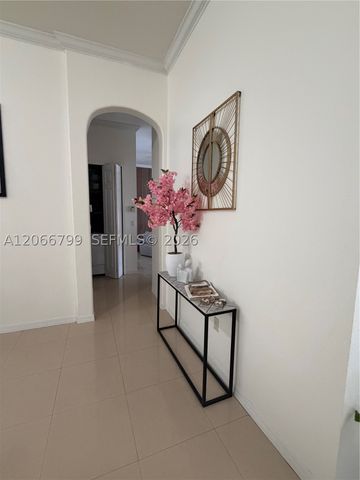 8208 SW 166th Pl, Miami, FL 33193