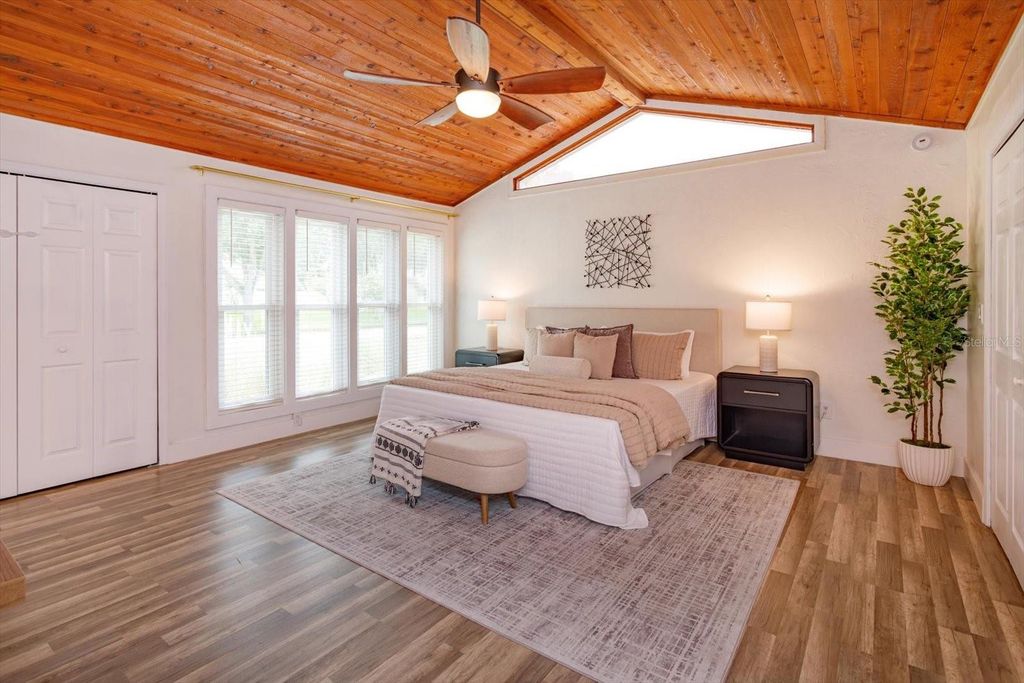 Image 15 of property listing at 4951 COURTLAND LOOP, Winter Springs, FL 32708