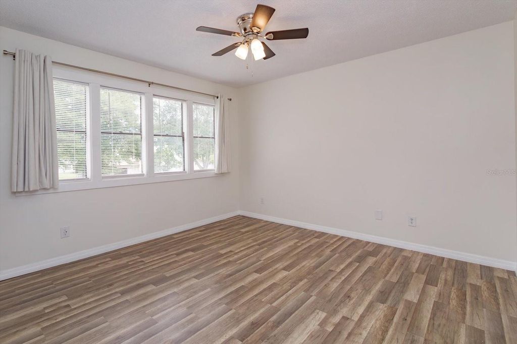 Image 22 of property listing at 4951 COURTLAND LOOP, Winter Springs, FL 32708