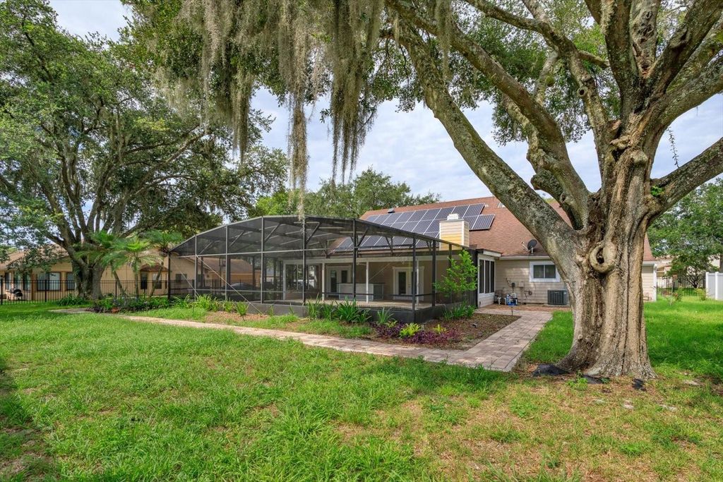 Image 32 of property listing at 4951 COURTLAND LOOP, Winter Springs, FL 32708