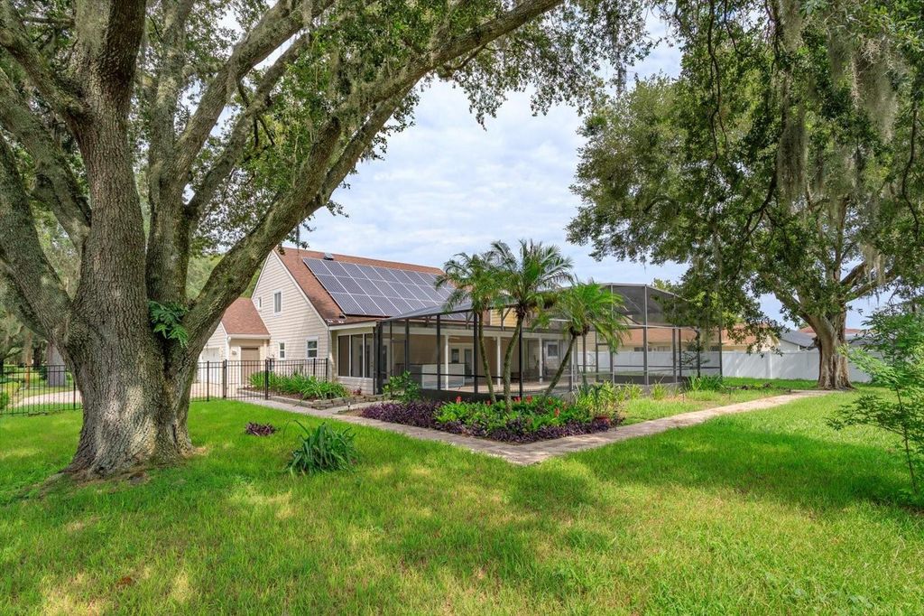 Image 33 of property listing at 4951 COURTLAND LOOP, Winter Springs, FL 32708