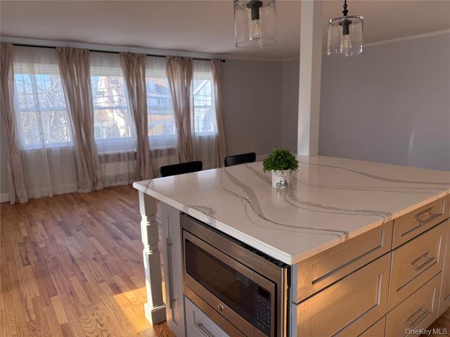 7 Gibson Boulevard 2, Valley Stream, NY 11581