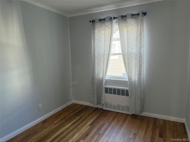 7 Gibson Boulevard 2, Valley Stream, NY 11581