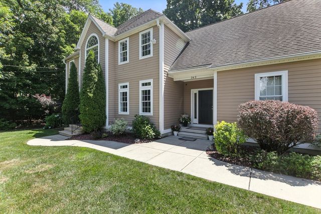 343 State Street, Belchertown, MA 01007