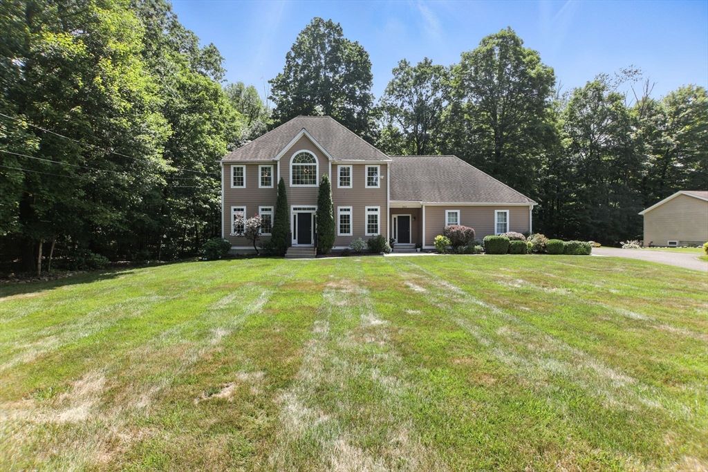 343 State Street, Belchertown, MA 01007