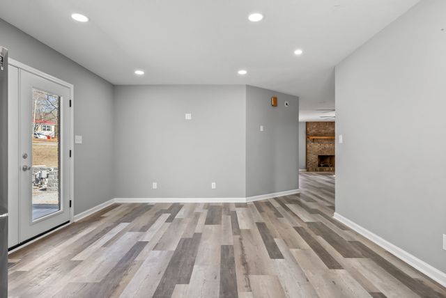 928 Red Bird Ln, Cumberland Furnace, TN 37051