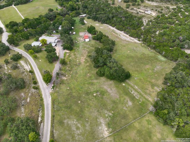 319 Los Indios, Boerne, TX 78006