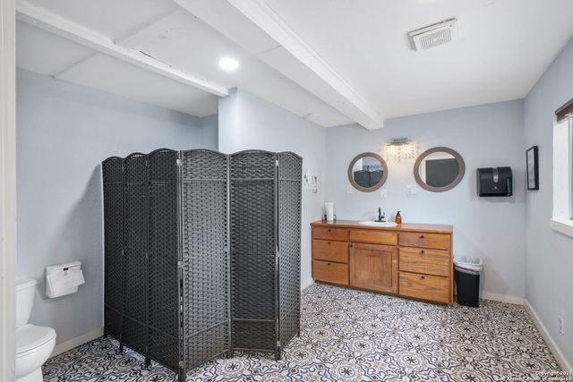 319 Los Indios, Boerne, TX 78006