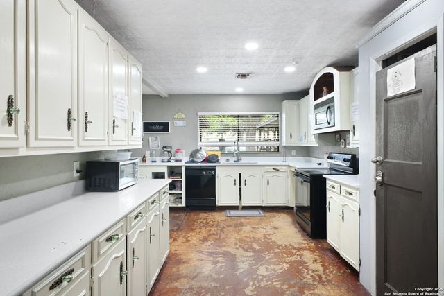 319 Los Indios, Boerne, TX 78006