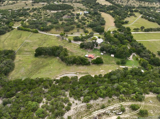 319 Los Indios, Boerne, TX 78006