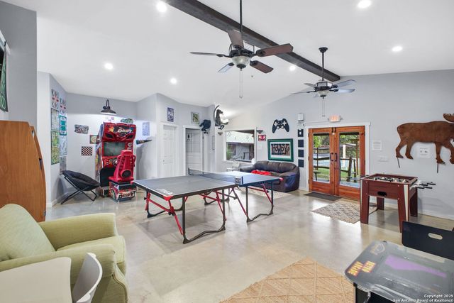 319 Los Indios, Boerne, TX 78006