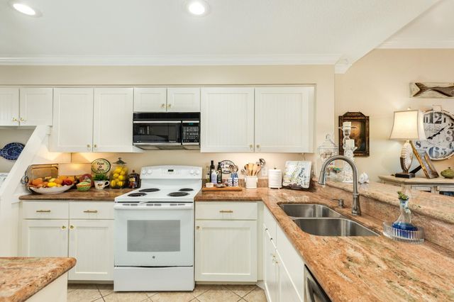 7700 Seawall Boulevard 410, Galveston, TX 77551