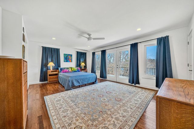 306 Cove Point TRL, Moneta, VA 24121