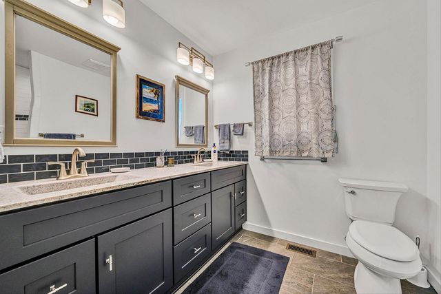 306 Cove Point TRL, Moneta, VA 24121