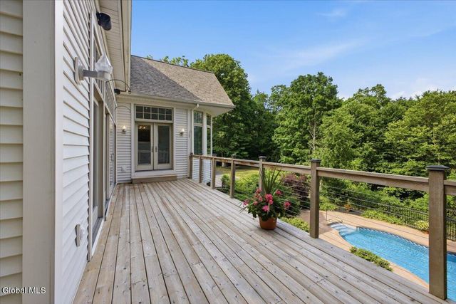6 Cherry Tree Lane, Saratoga Springs, NY 12866