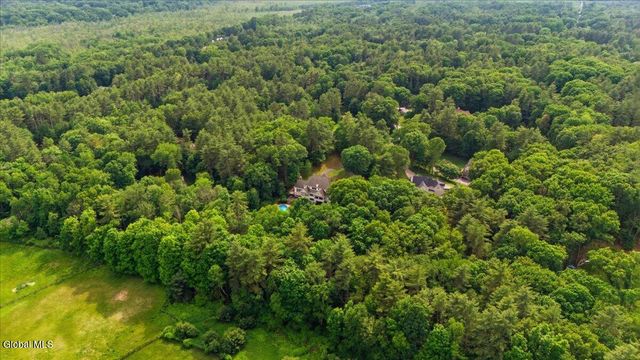 6 Cherry Tree Lane, Saratoga Springs, NY 12866
