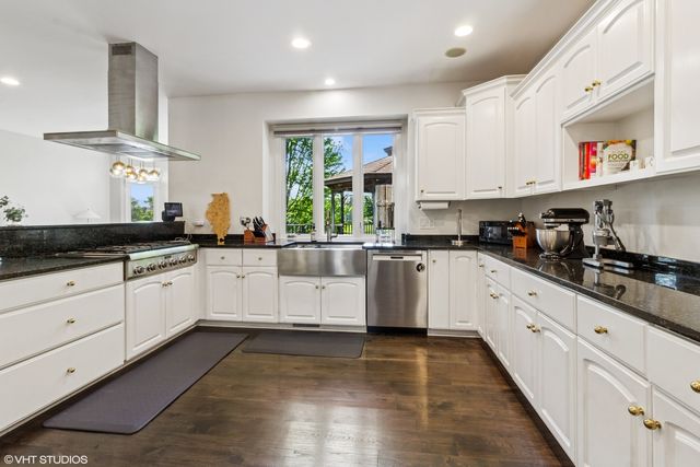 3304 ROLLINGRIDGE Road, Naperville, IL 60564