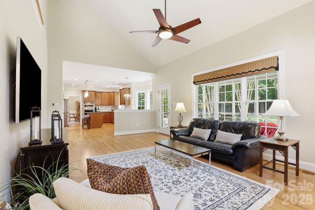 7011 Edenderry Drive, Charlotte, NC 28270