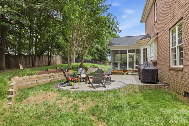 7011 Edenderry Drive, Charlotte, NC 28270