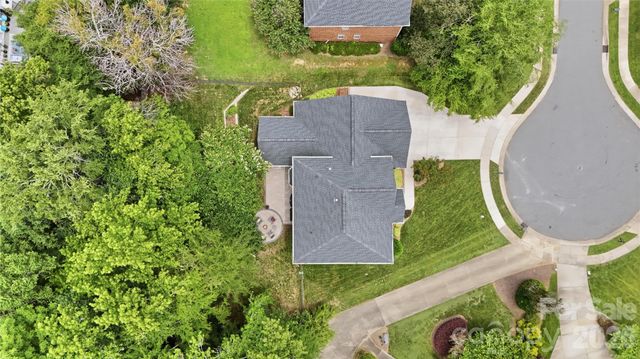 7011 Edenderry Drive, Charlotte, NC 28270