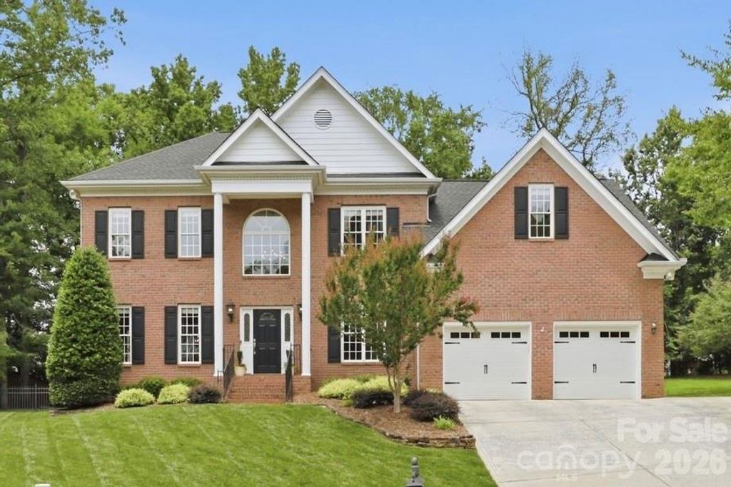 7011 Edenderry Drive, Charlotte, NC 28270
