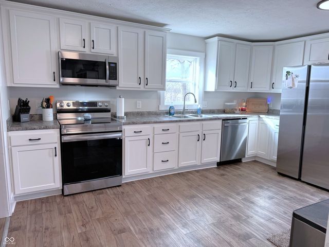 2551 E 900 N, Crawfordsville, IN 47933