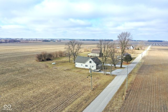 2551 E 900 N, Crawfordsville, IN 47933